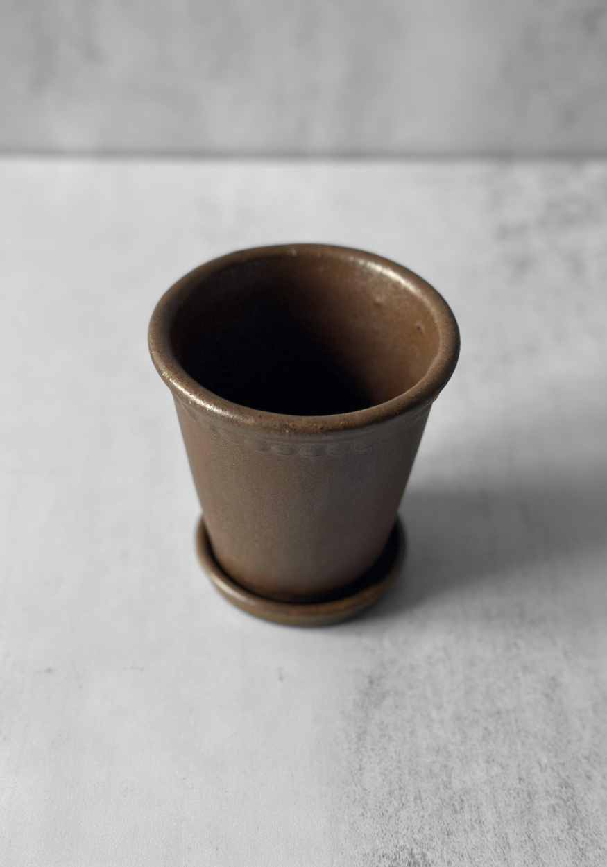 Matte Brown Scallop Trim Glazed Plant Pot and Tray