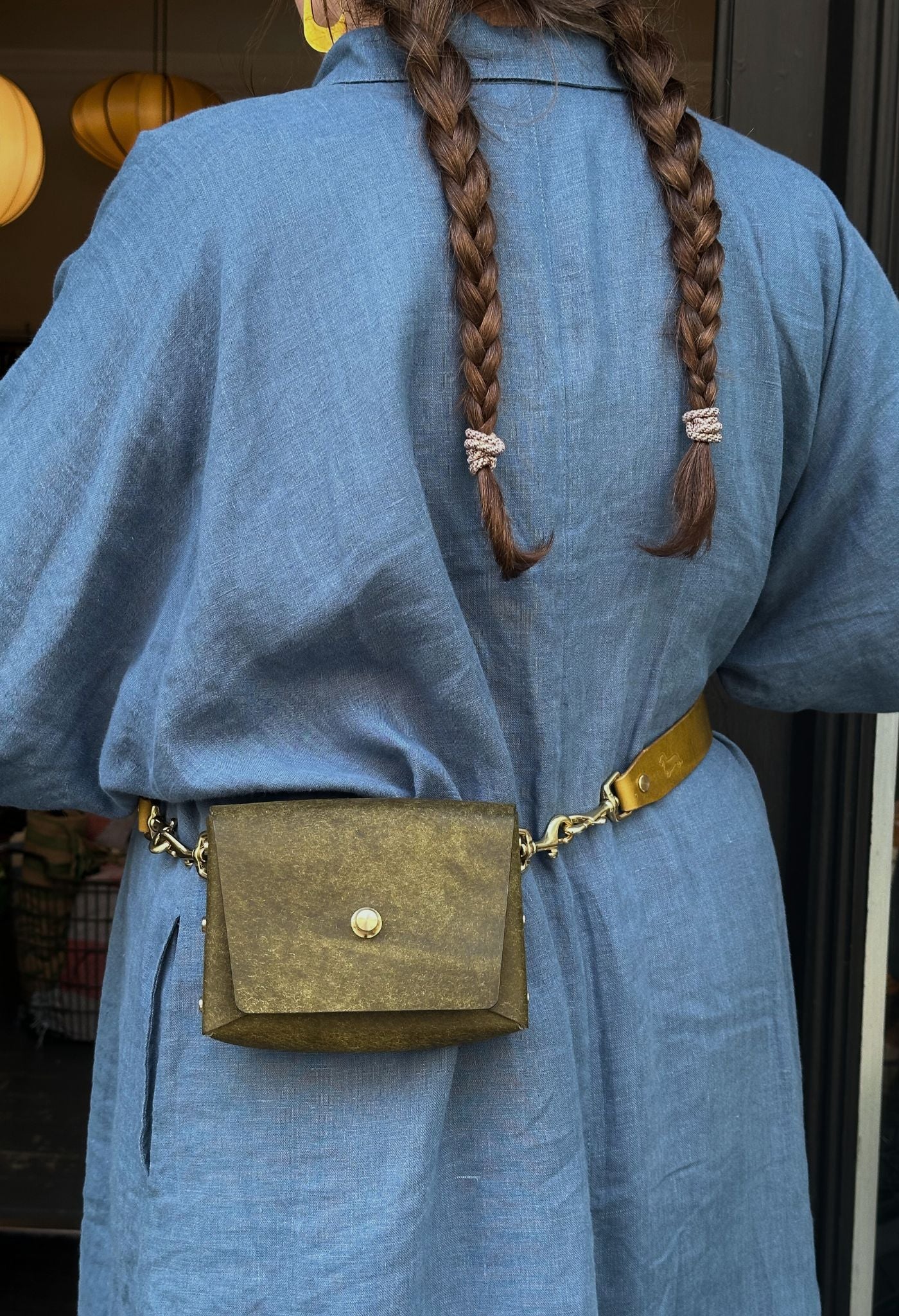 Roxi Schulter-/Gürteltaschen aus Leder mit Kettengliedern