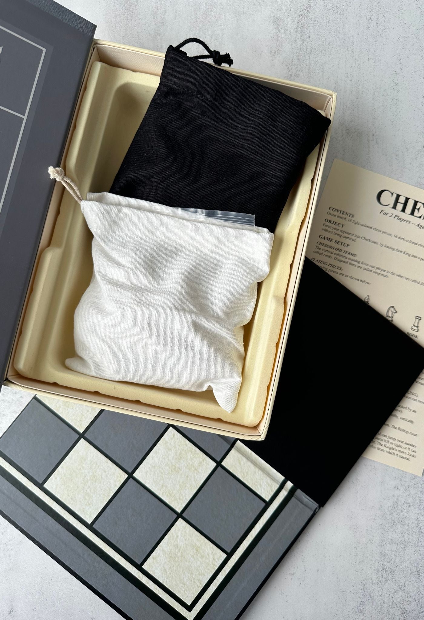Chess Vintage Bookshelf Edition