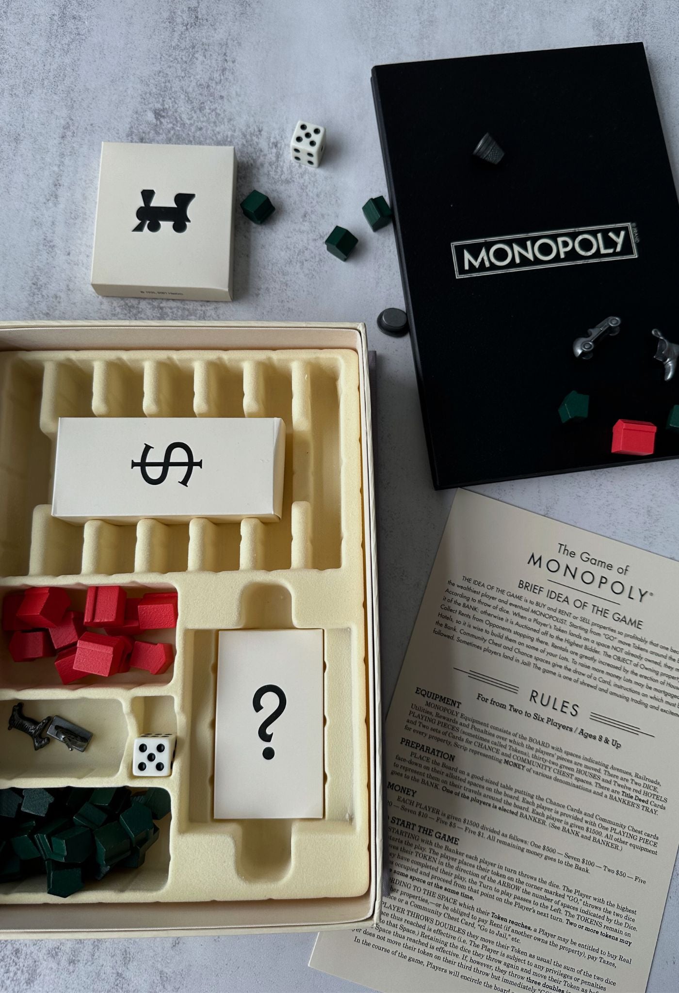 Édition bibliothèque vintage Monopoly