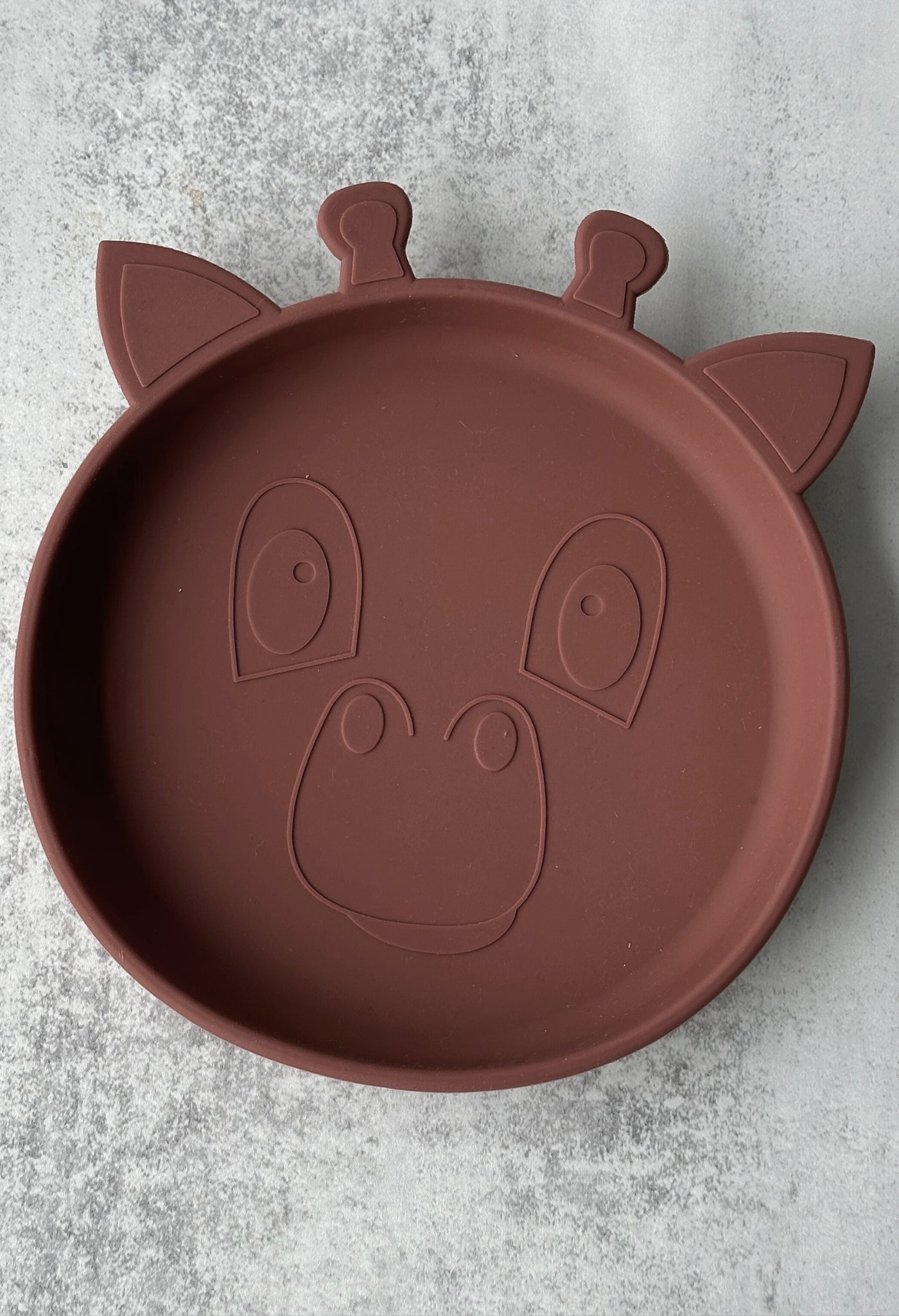 Teller aus Silikon mit Giraffenmotiv