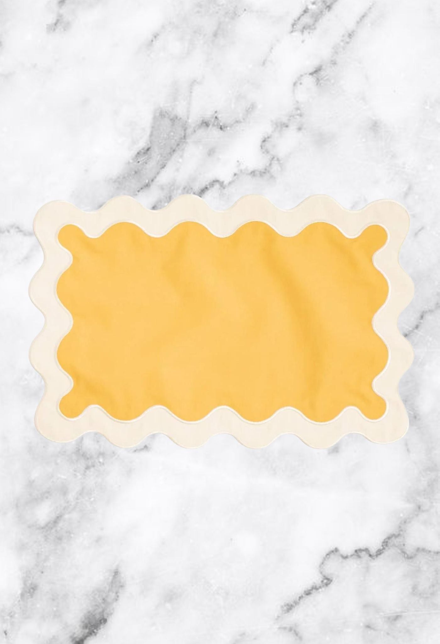Scallop Border Placemats