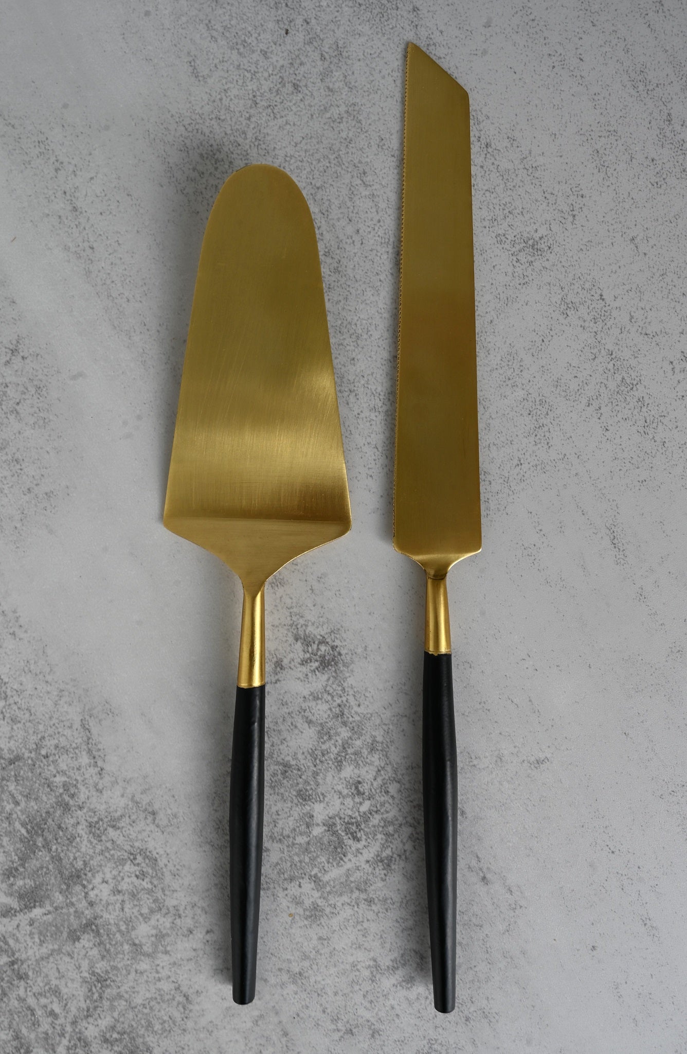 Schwarz-goldenes Kuchenmesser-Set