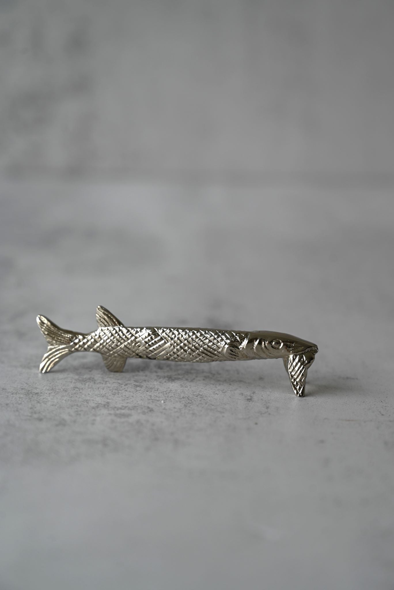 Porte-couteau à poisson en étain