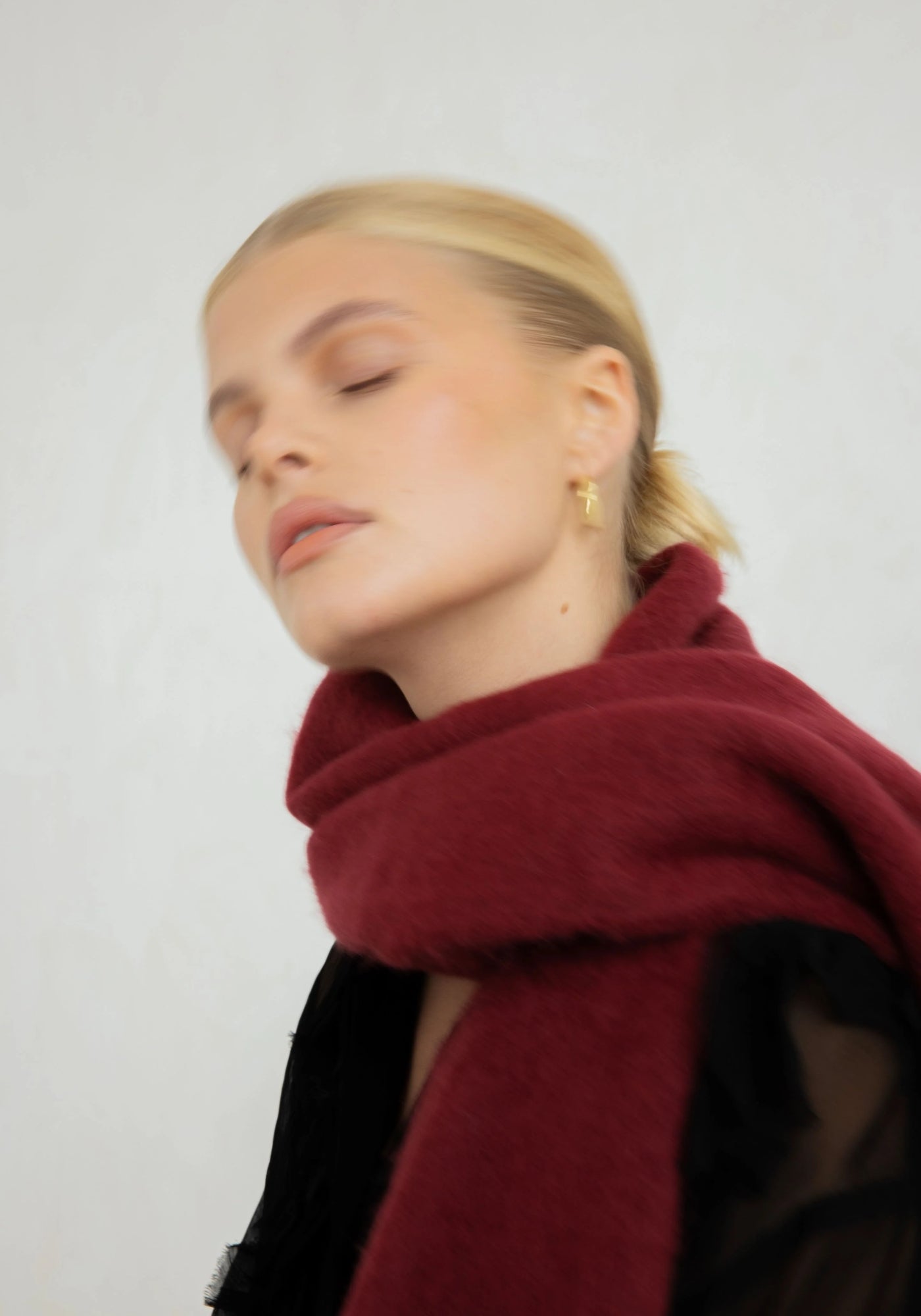 Gebürsteter Schal in Cranberry-Rot