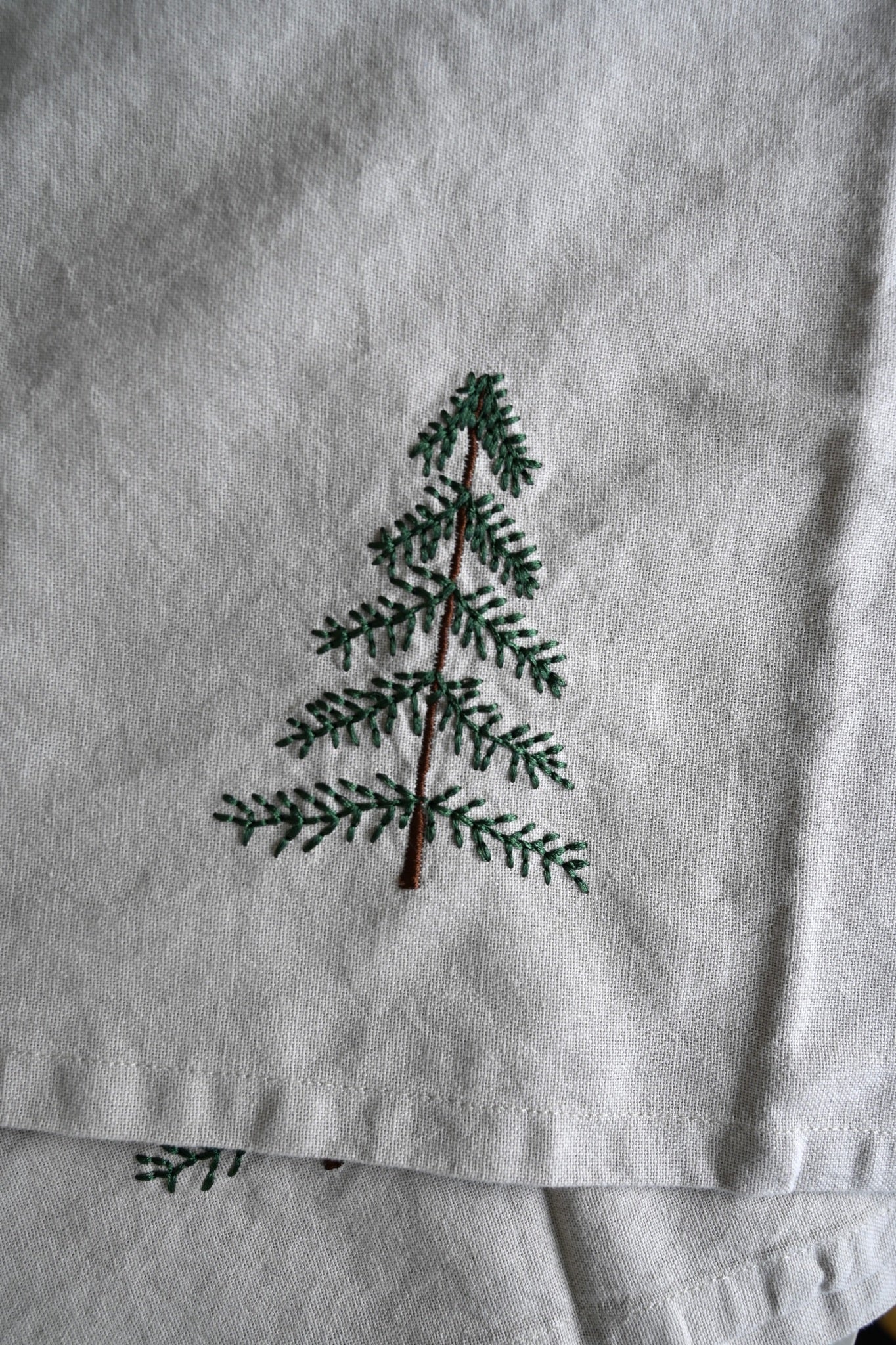 Festlicher Baum-Tischläufer aus Baumwolle