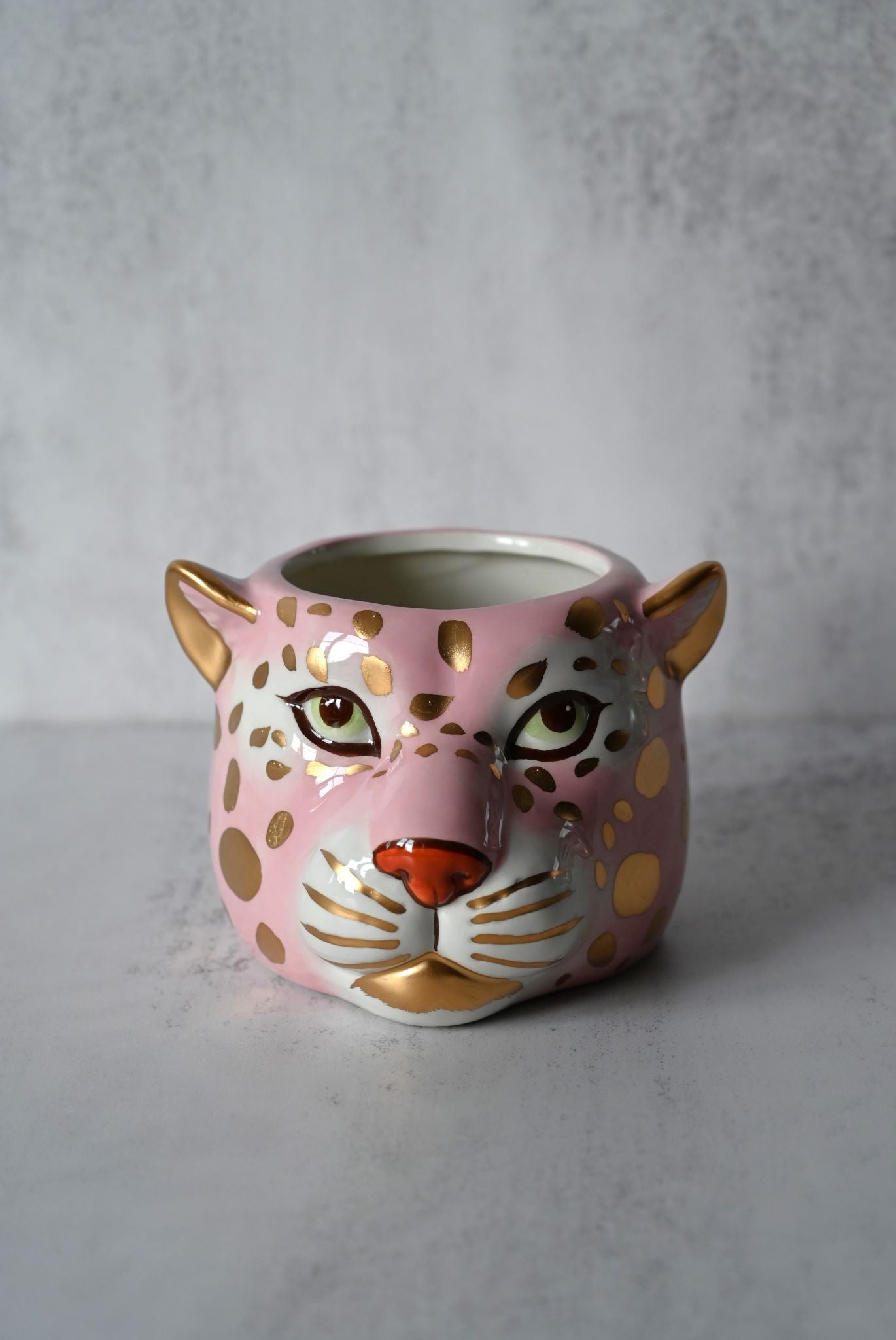 Großer Keramiktopf mit rosa Leopardenmuster