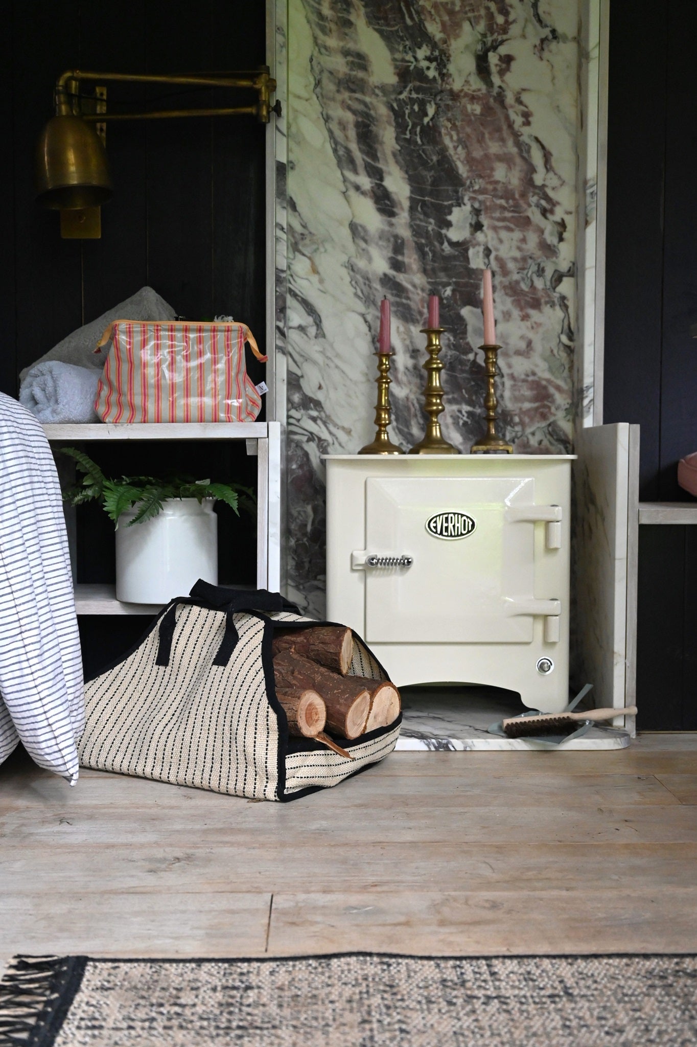 Sac à bûches en jute à rayures naturelles et noires