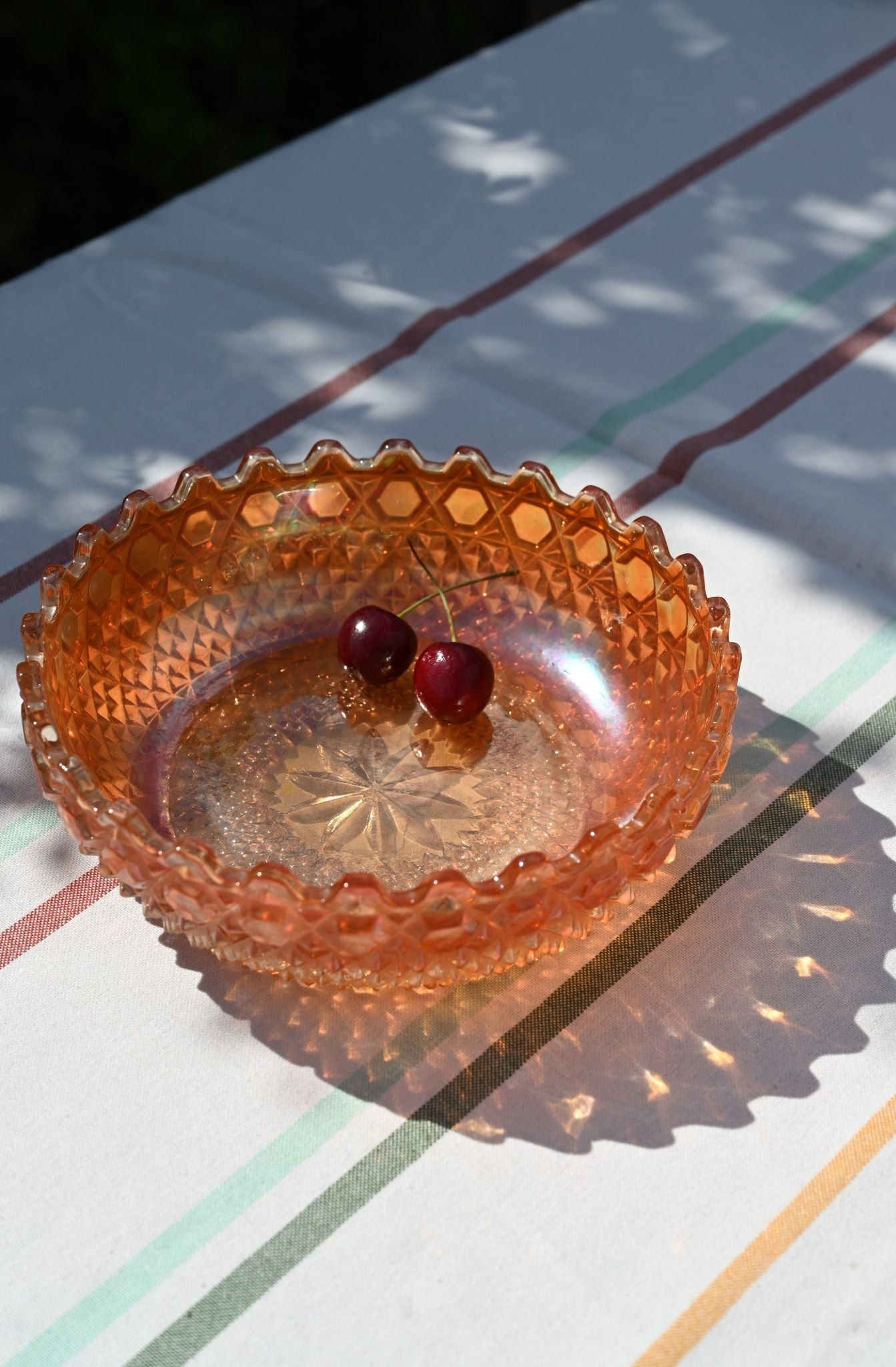 Large Vintage Carnival Glass Scalloped Bowl