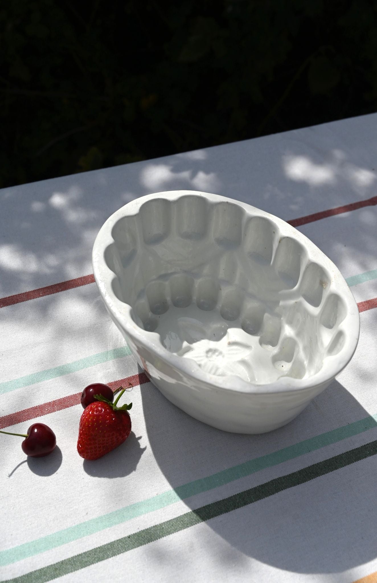 Vintage Ceramic Flower Jelly Mould