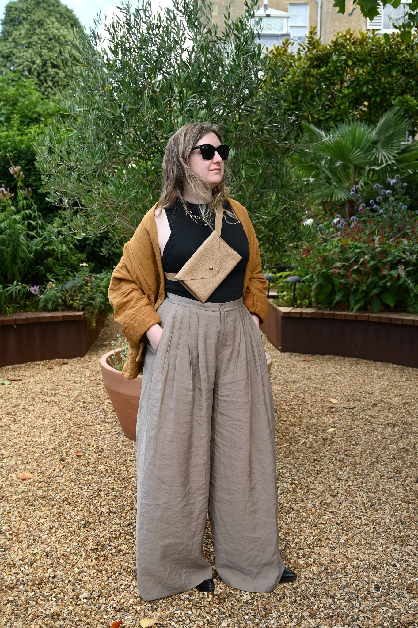 Sac ceinture en cuir beige Betty