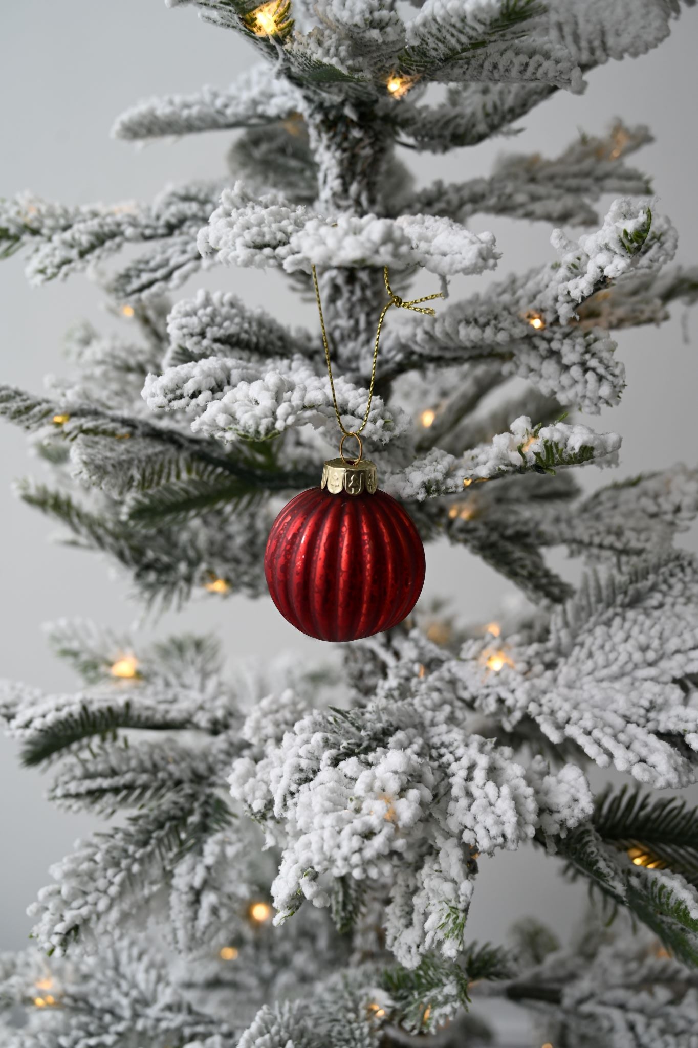 Ribbed Round Coloured Glass Baubles