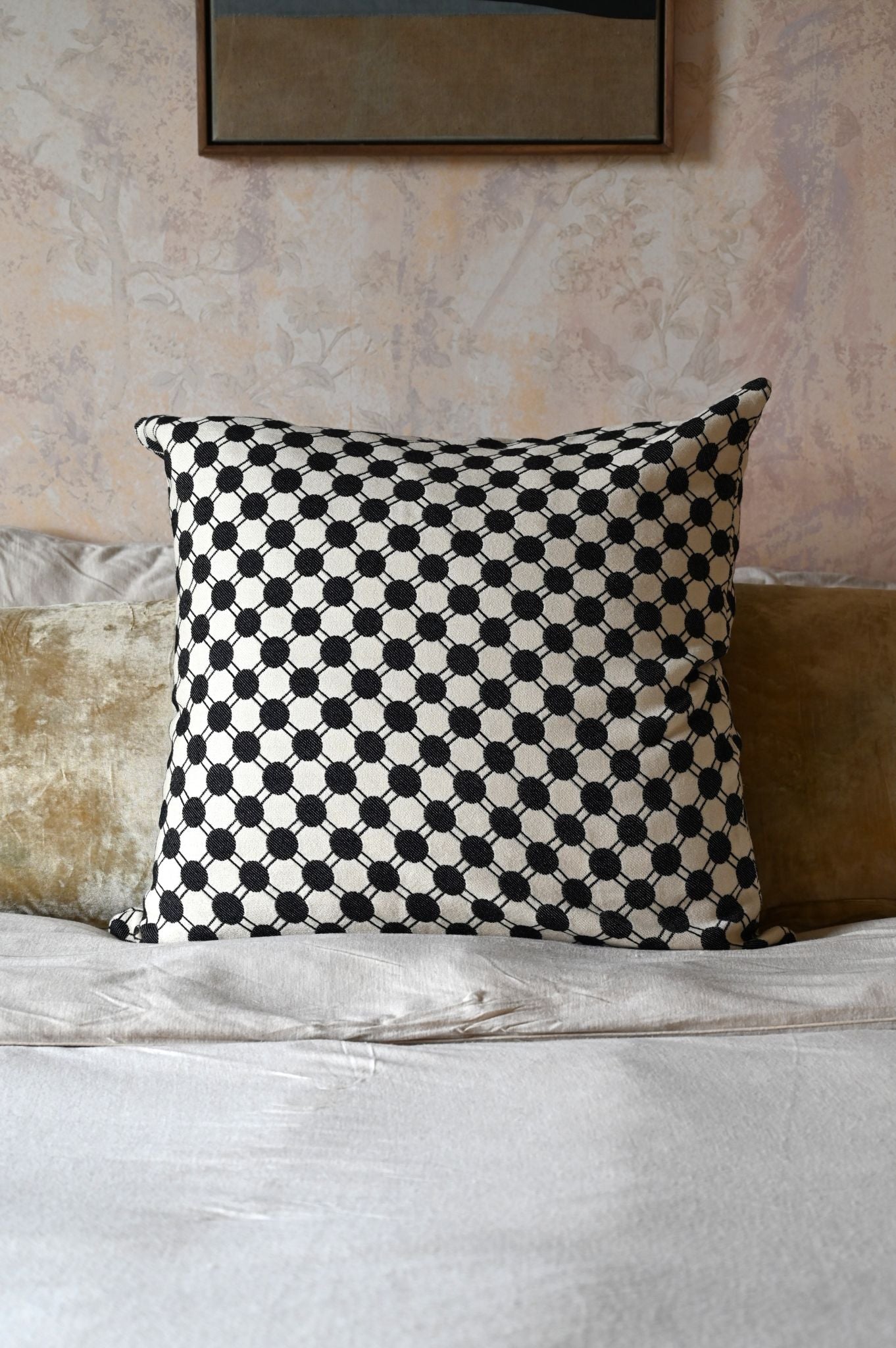 Monochrome Matsumoto Dot Cushion Collection