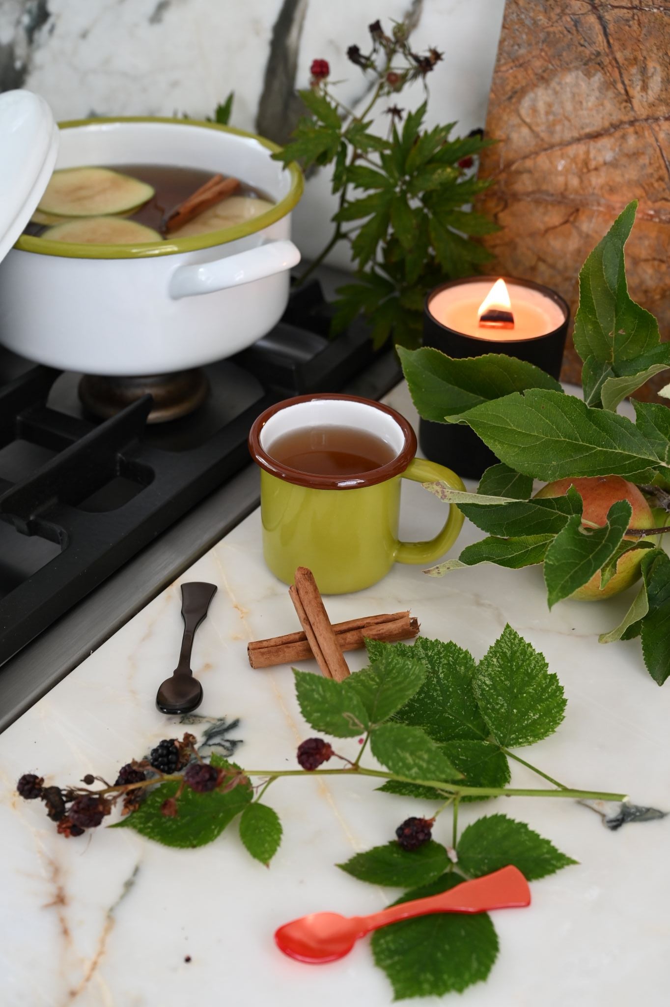 Always Sunday Emaille-Tasse klein