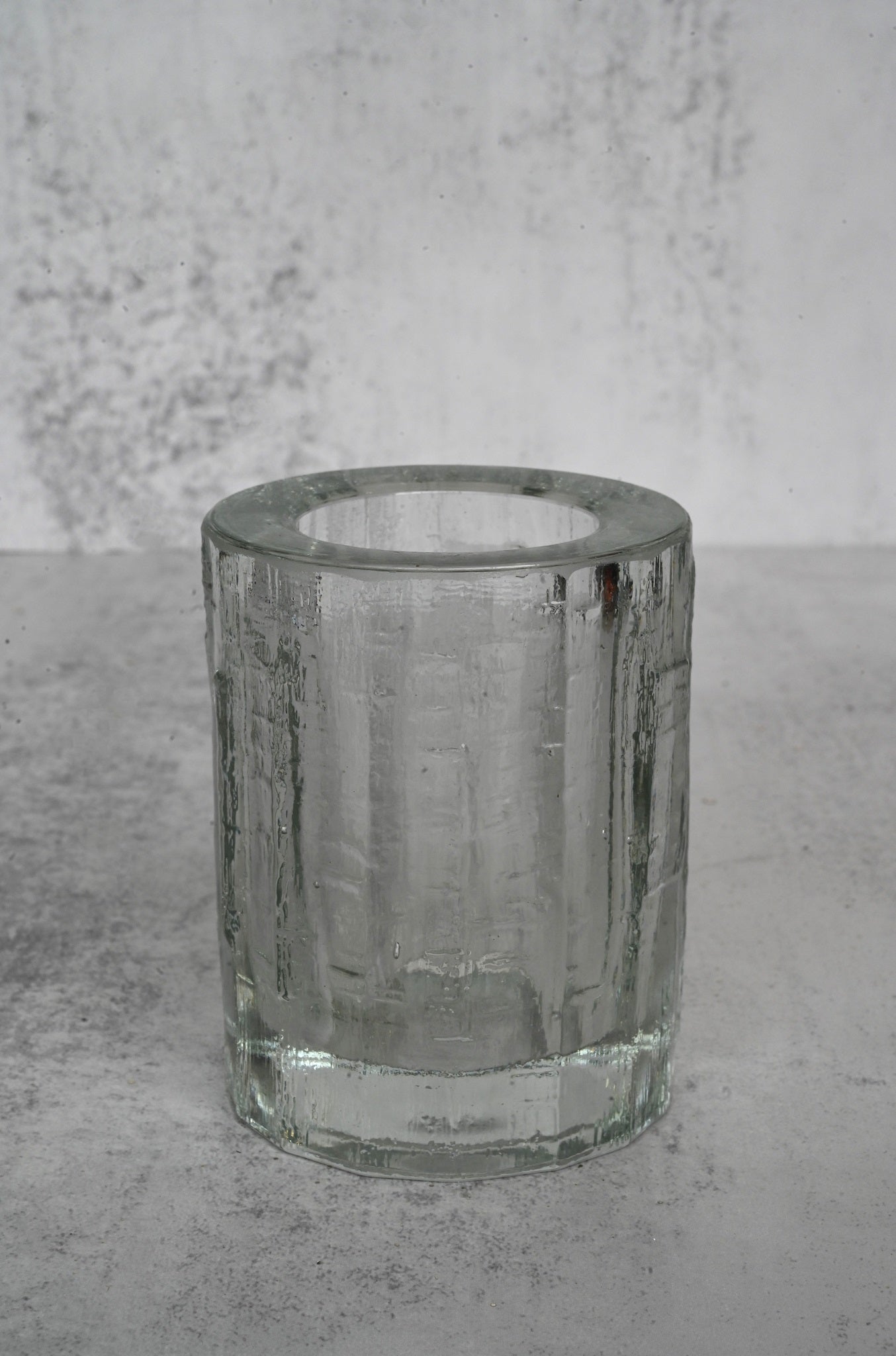 Teelichthalter aus Eisglas