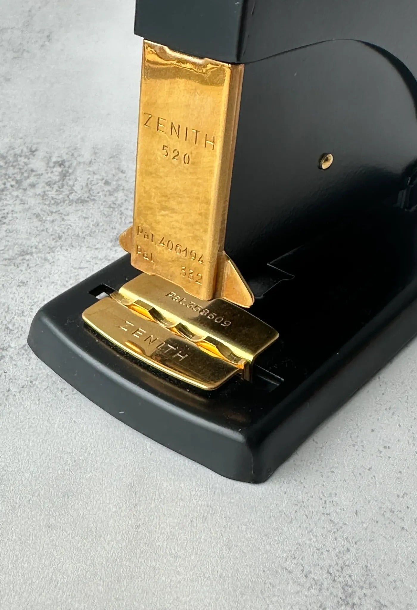 Zenith 520 Italienisches Heftgerät