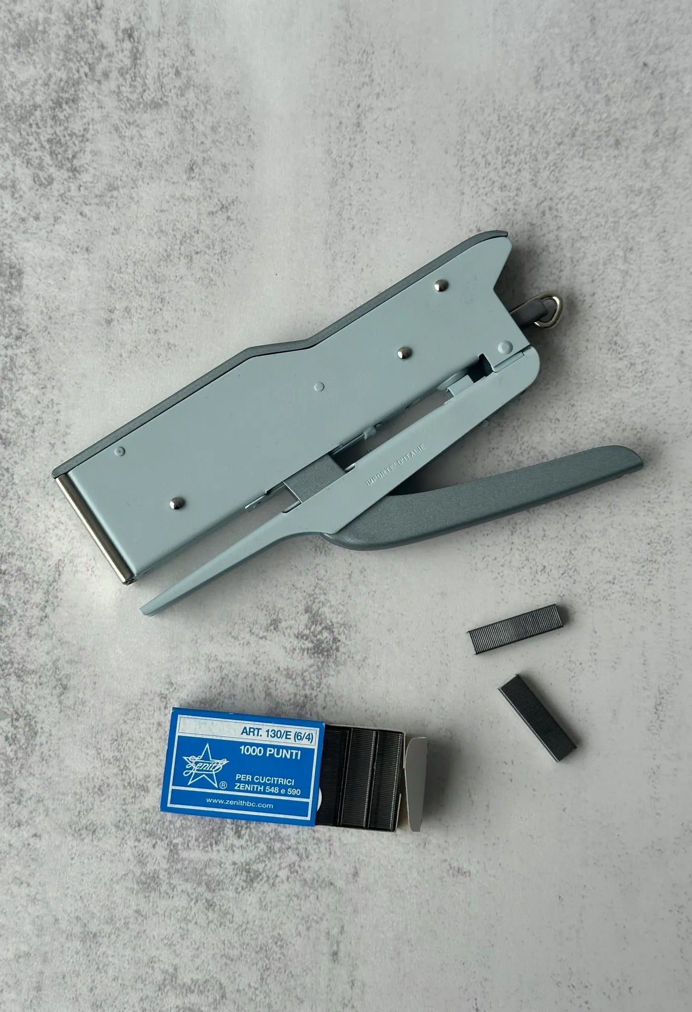 Agrafeuse Zénith 548