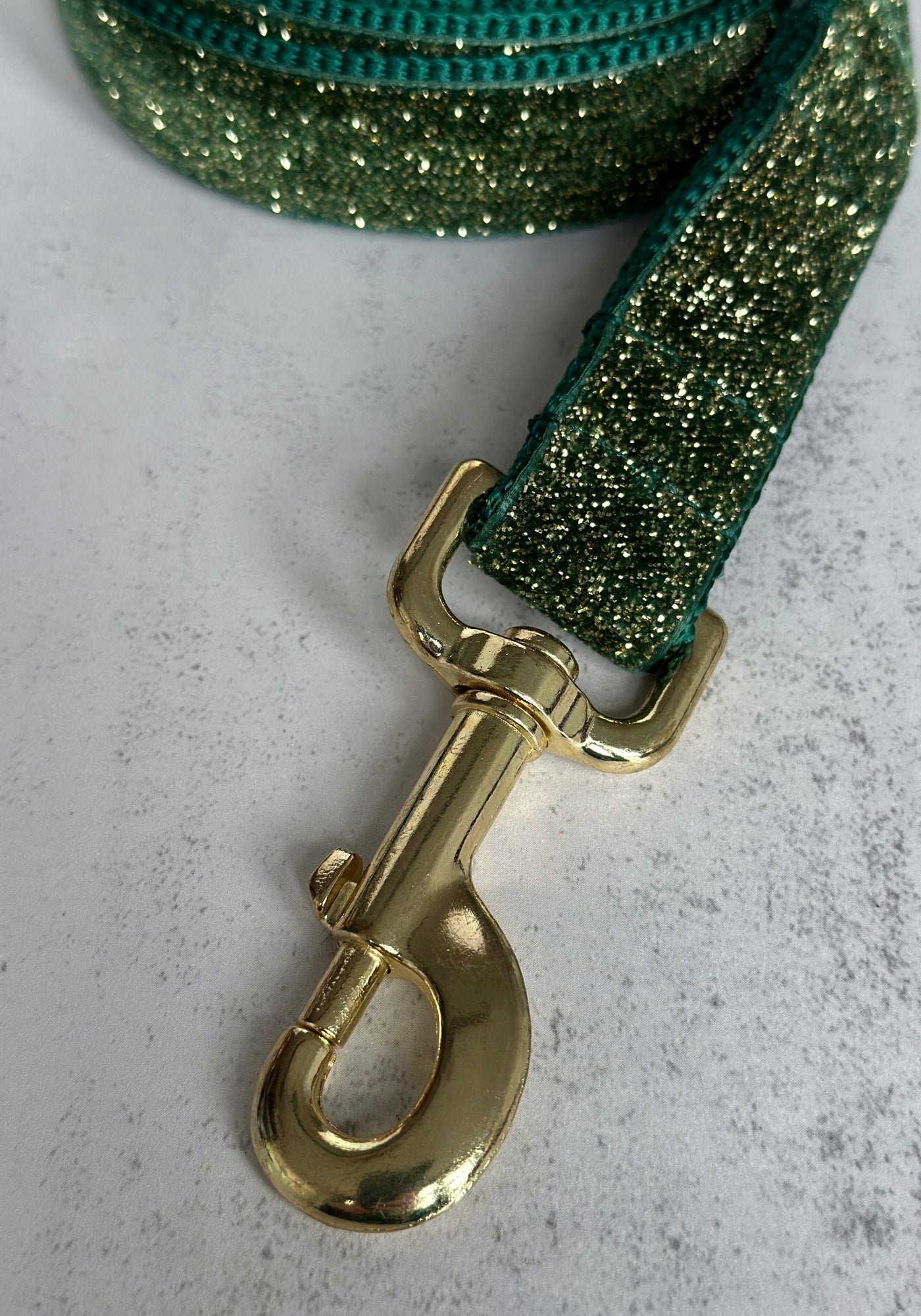 Ivy Green Glitter Velvet Dog Lead