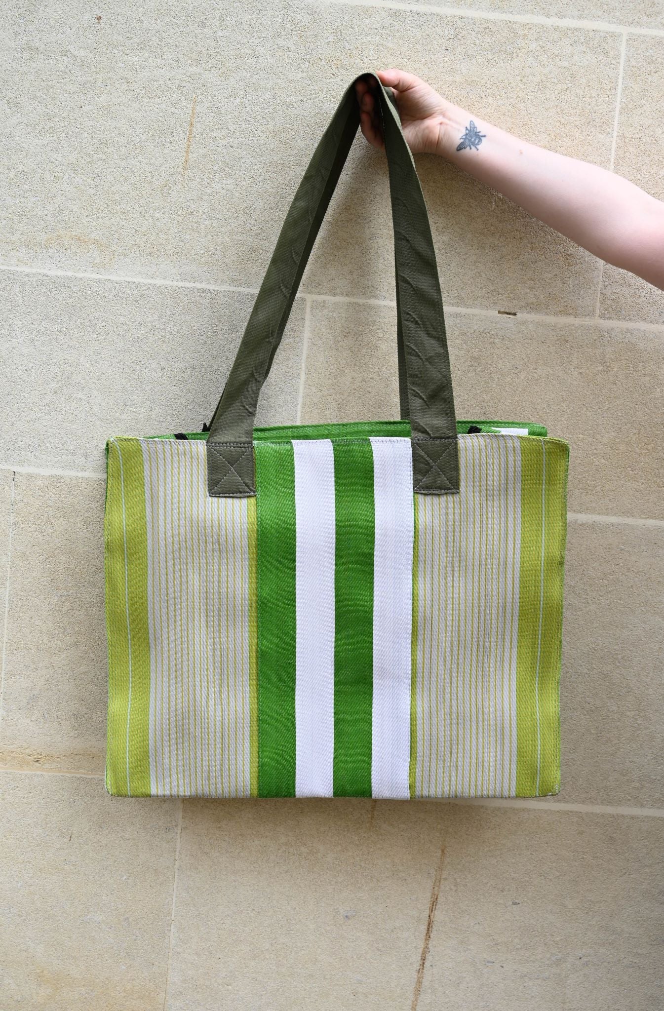 Sac de marché carré à rayures vertes et blanches