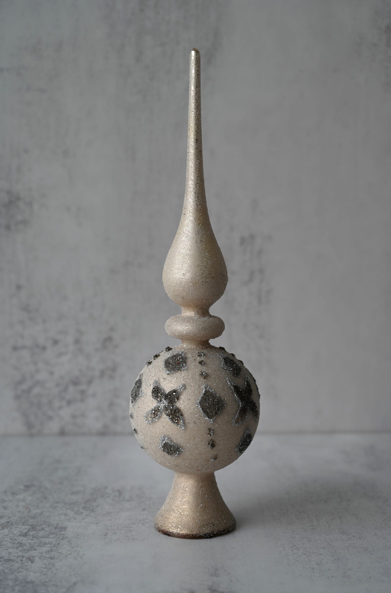 Funkelnder Art-Deco-Baumschmuck