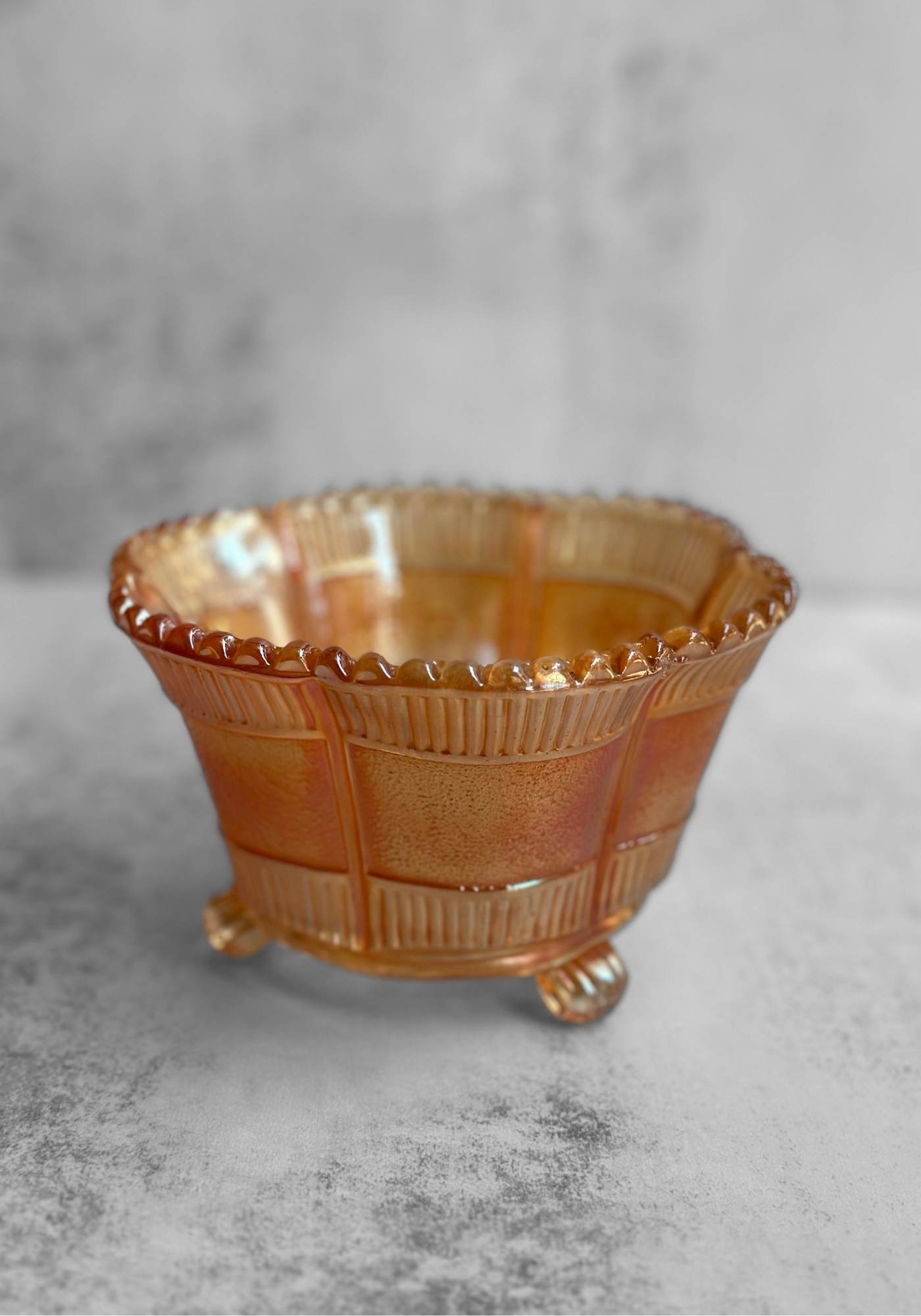Small Scallop Ribbed Vintage Carnival Glass Bowl