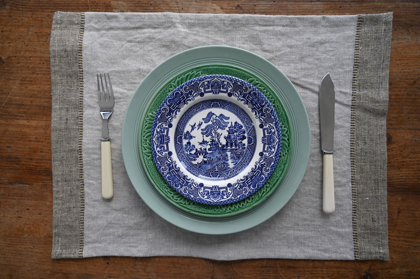 Metallic Border Linen Placemats