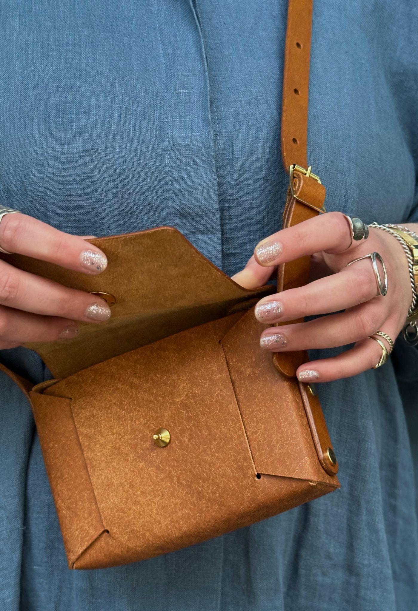 open tan brown leather pedro bag