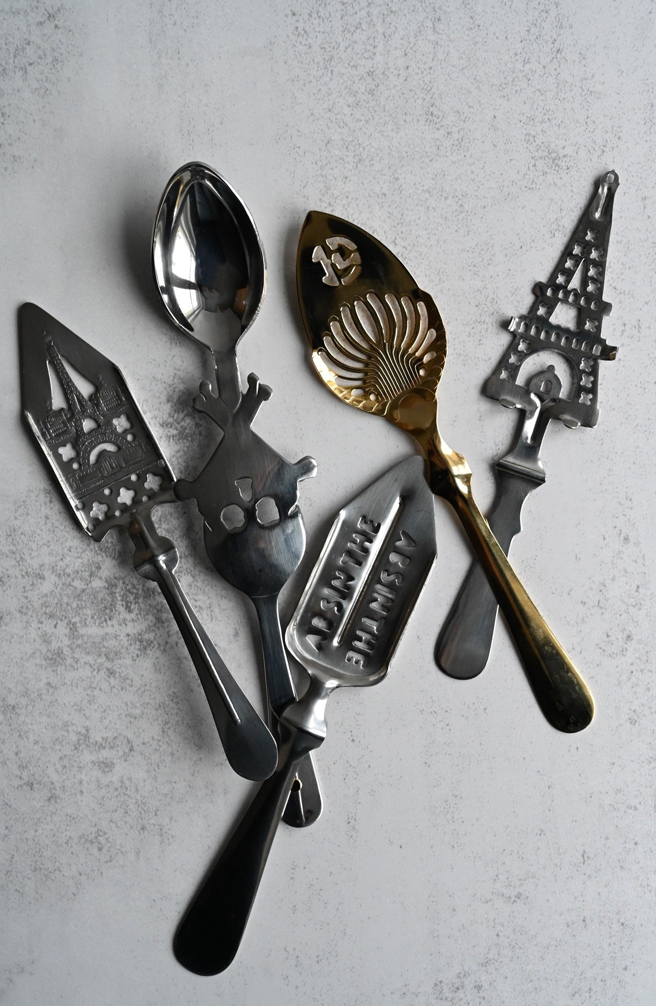 absinthe spoons – slotted barware for classic absinthe ritual