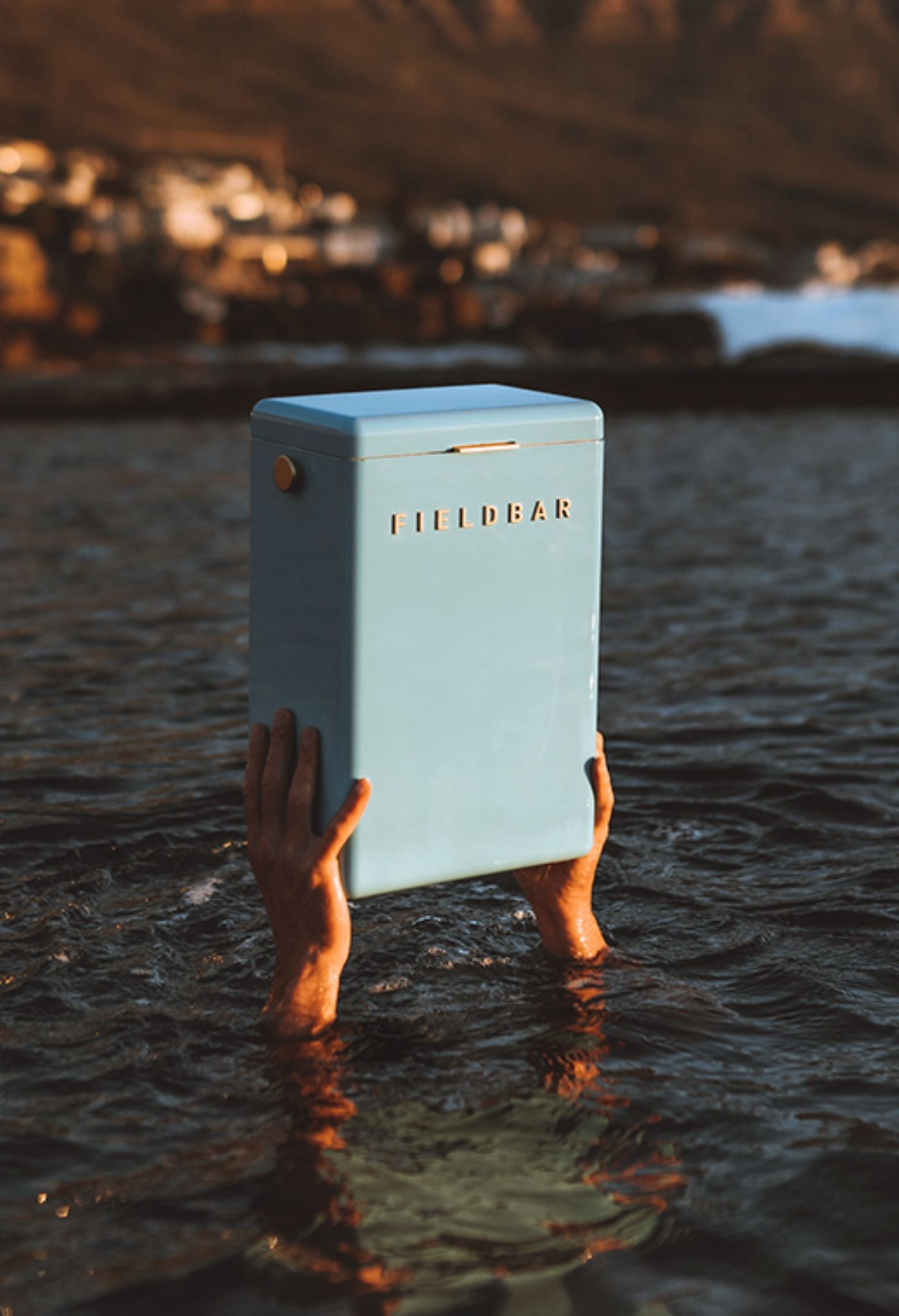 Blue Fieldbar Cooler