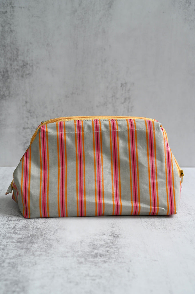 Amalfi Giant Cotton Wash Bag In Pink