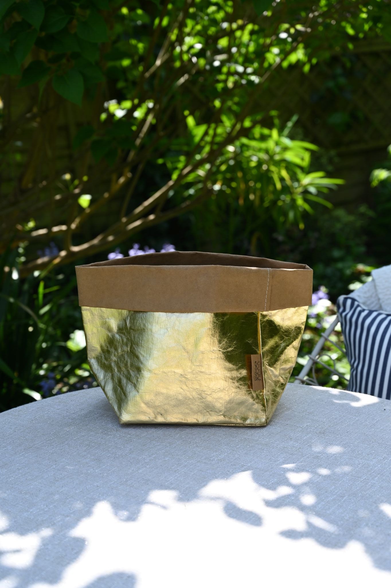 Grand sac en papier Uashmama - Or