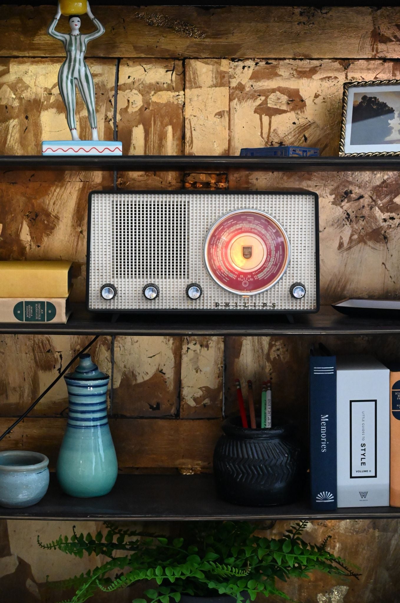 Refurbished Vintage Phillips Radio Speaker