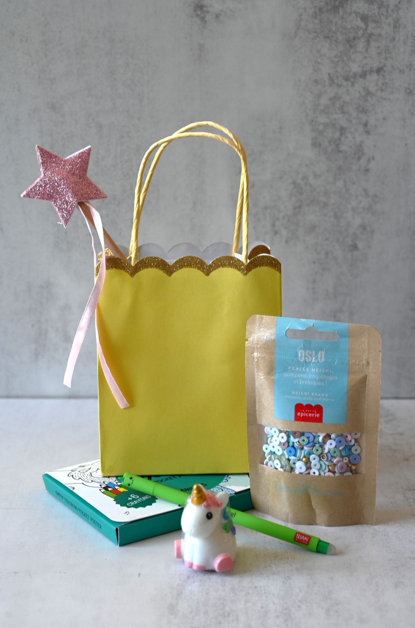 Colourful Scallop Glitter Edge Party Bags