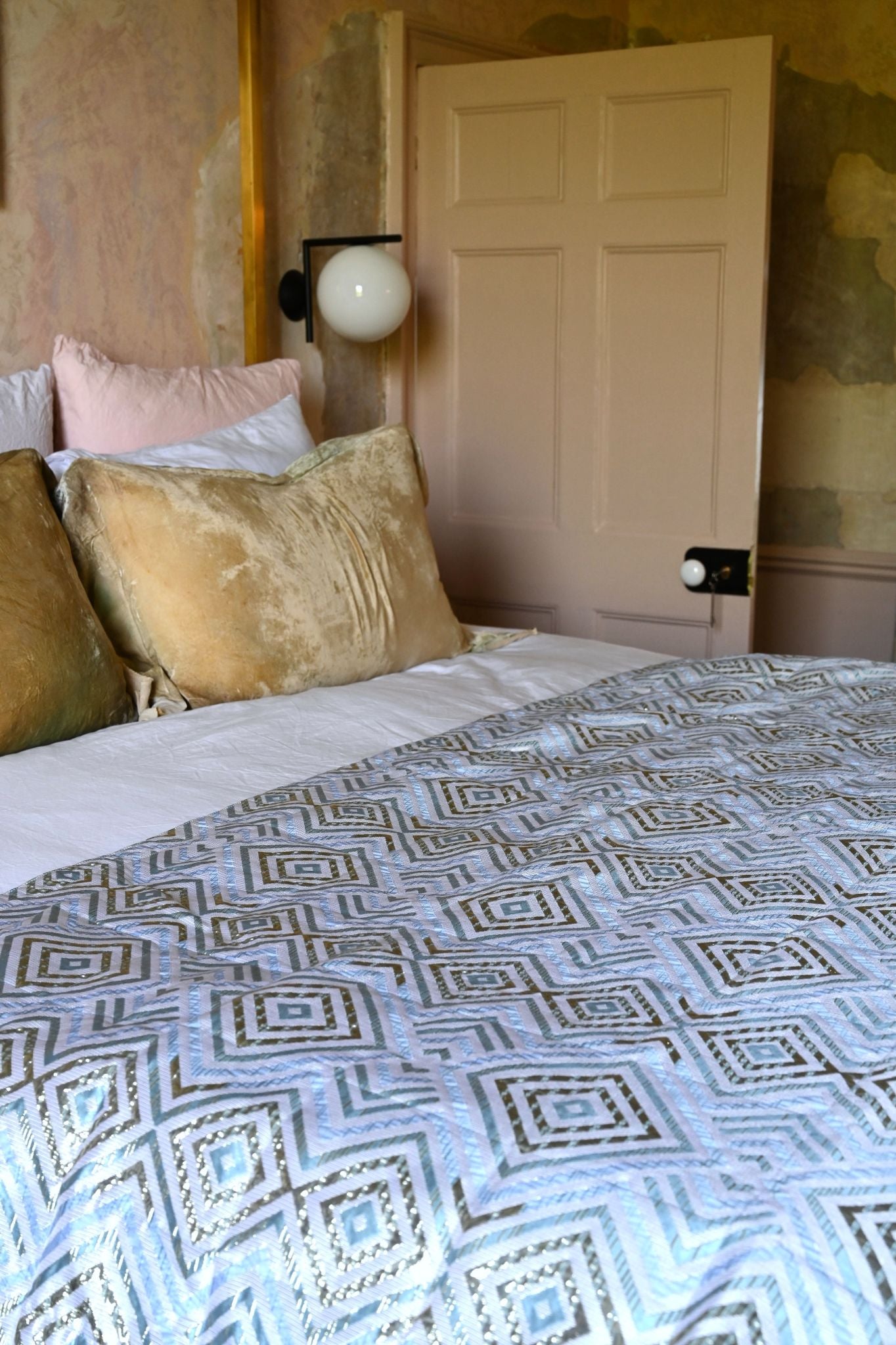 Blue Metallic Diamond Bed Quilt