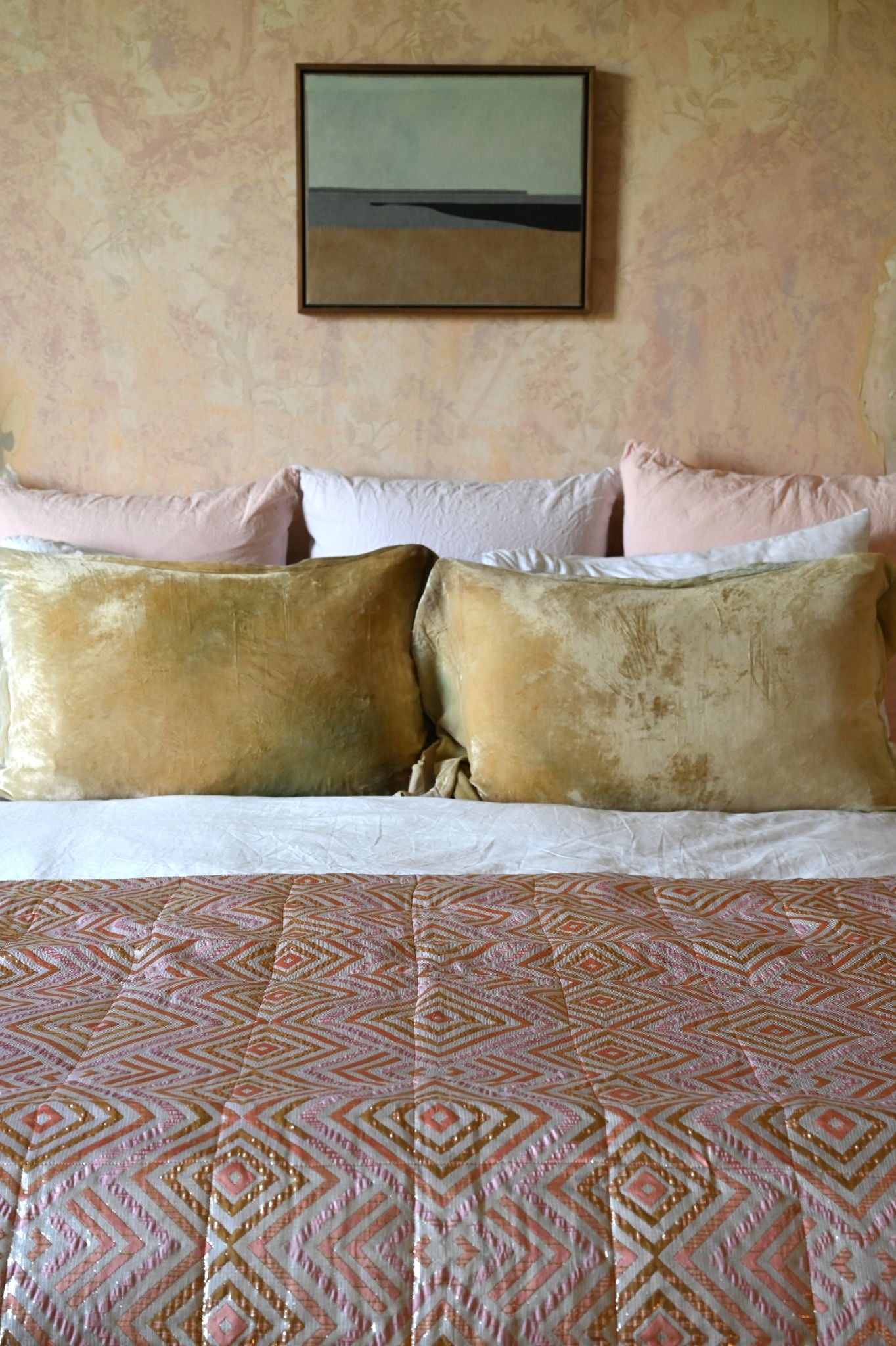 Pink Metallic Diamond Bed Quilt