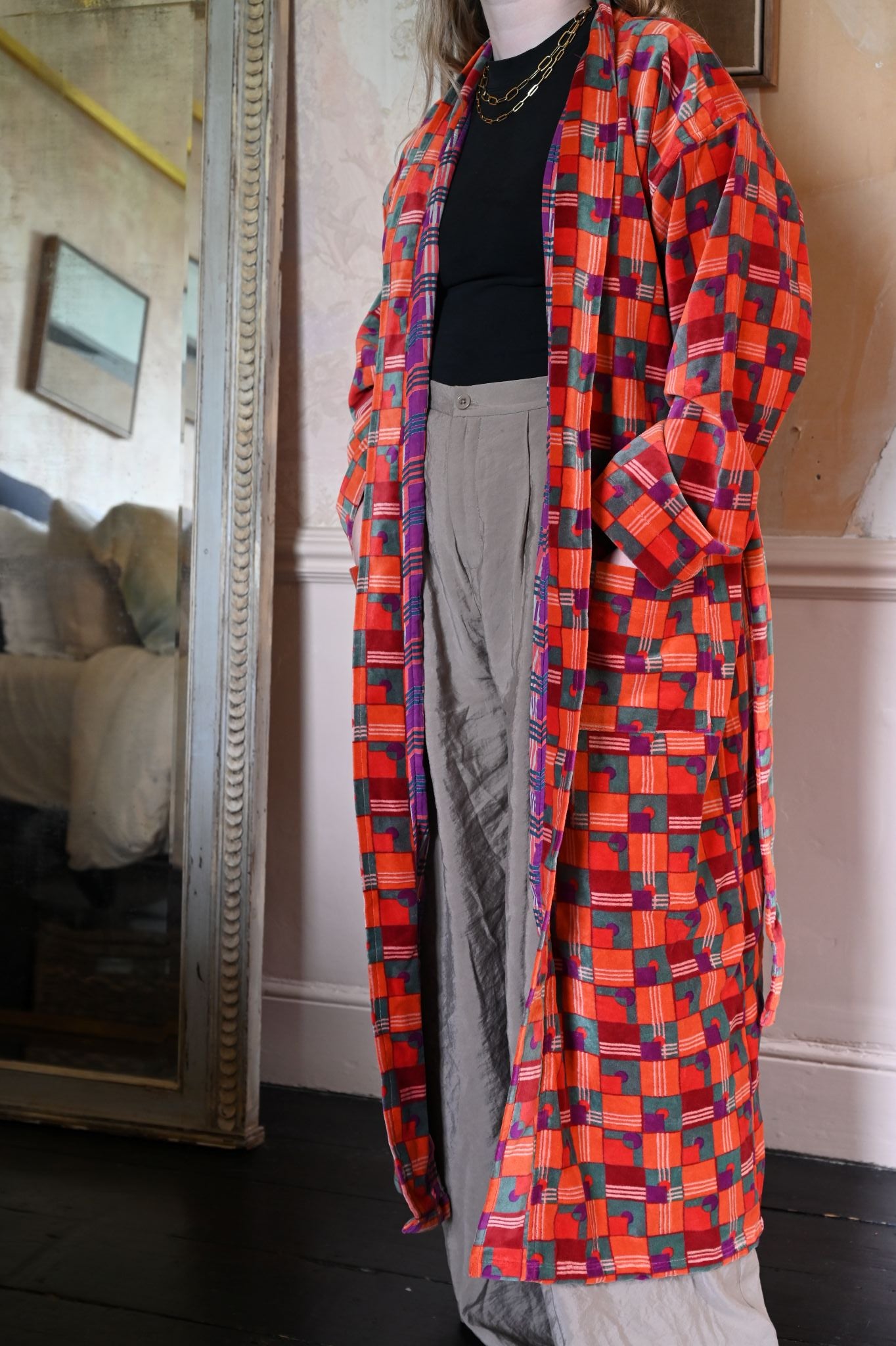 Velvet Gentleman-Style Smoking Robes