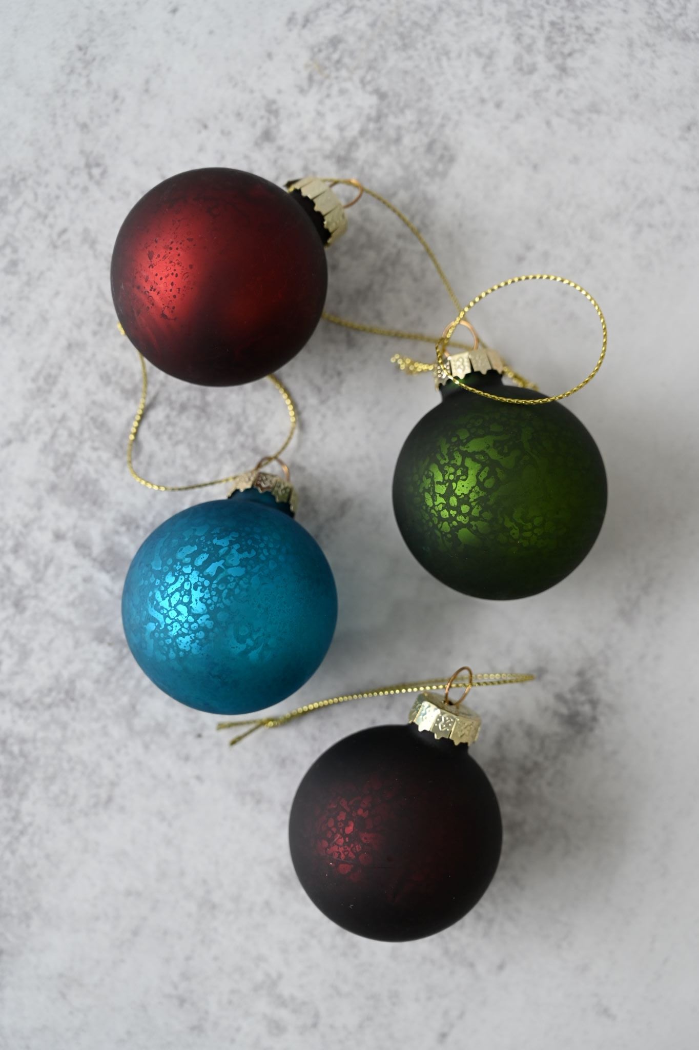 Boules de Noël rondes et lisses en verre coloré