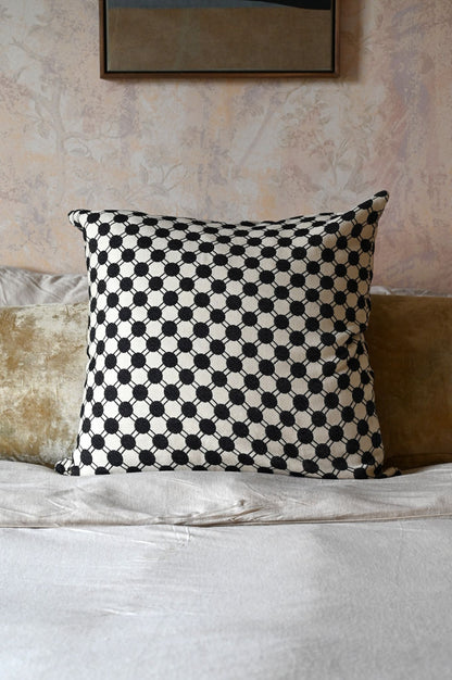 Monochrome Matsumoto Dot Cushion Collection