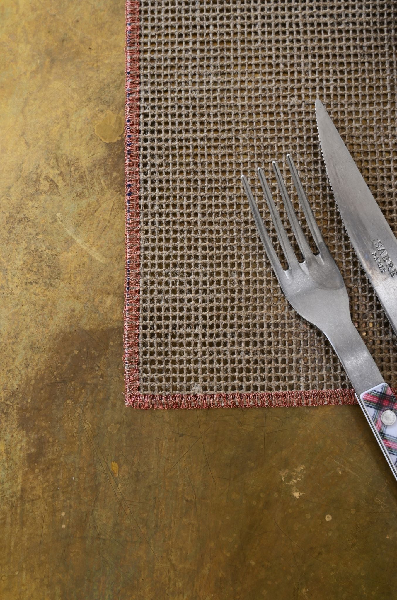 Metallic Border Crosshatch Linen Placemats