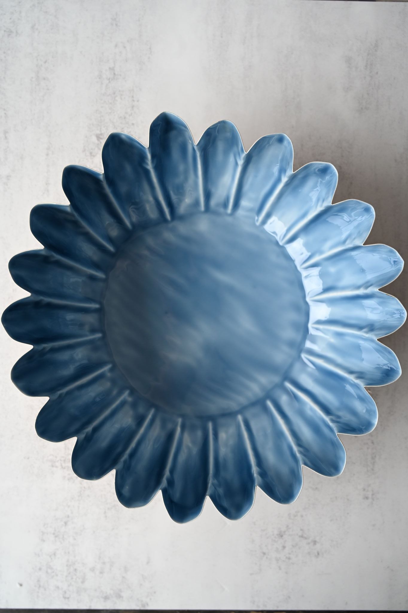 Blue Daisy Wave Edge Bowls