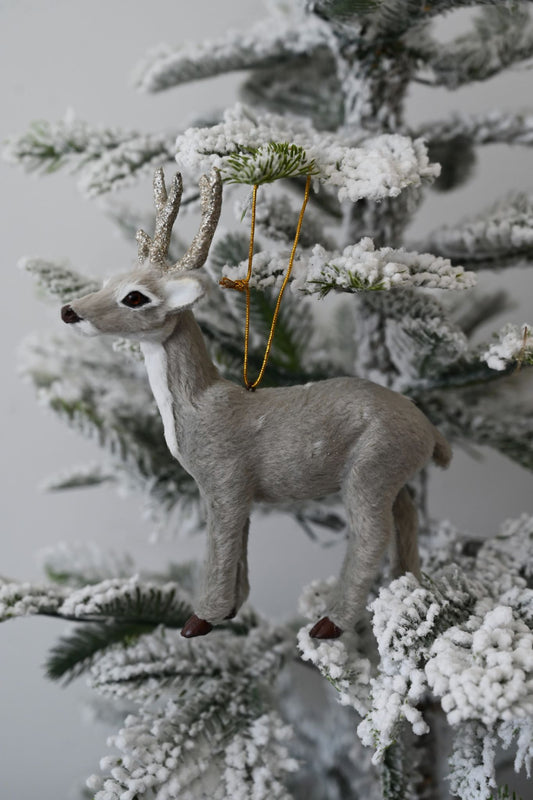 Cerf gris pailleté suspendu 