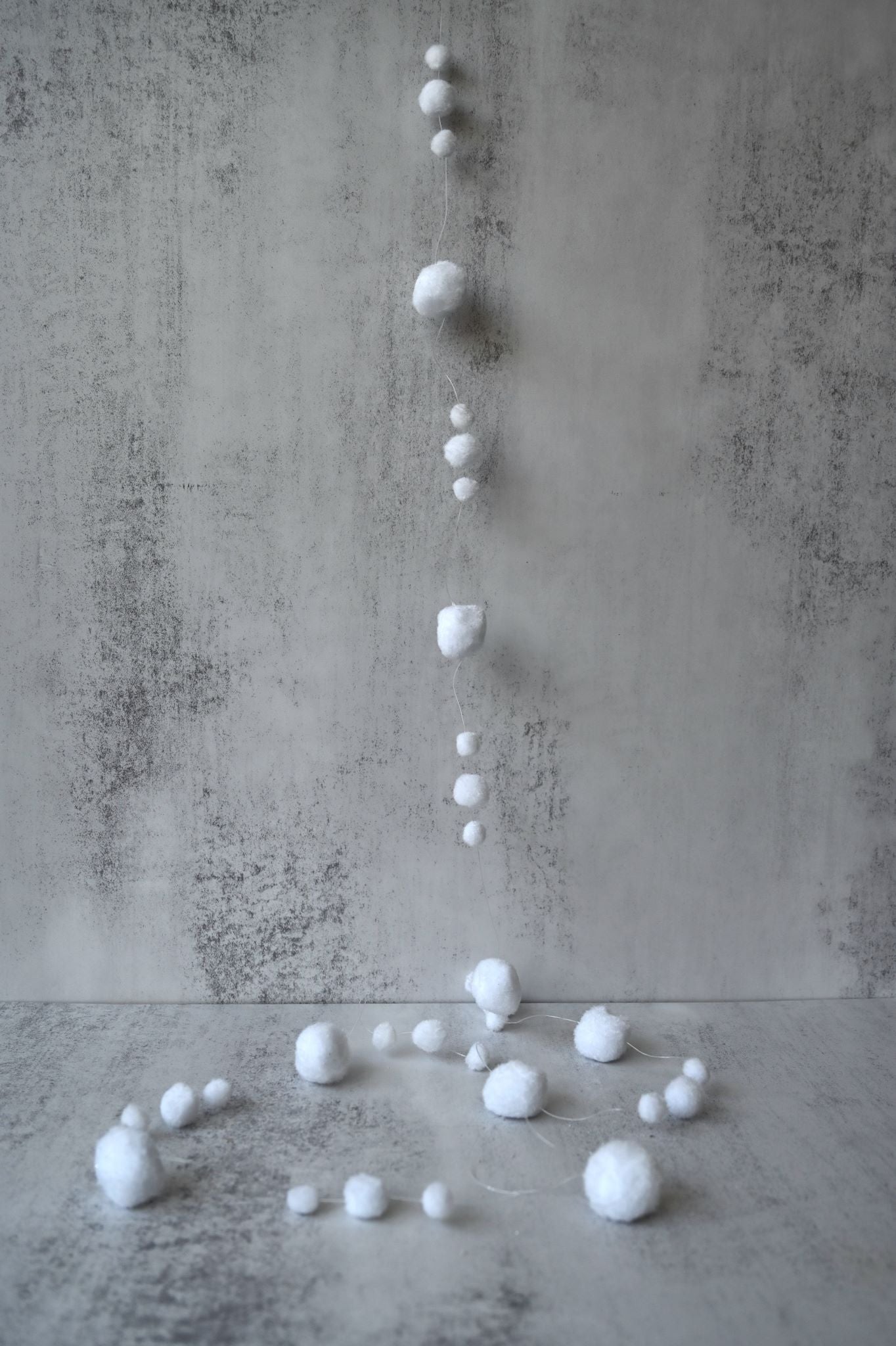 Schneeball-Pompon-Girlande 