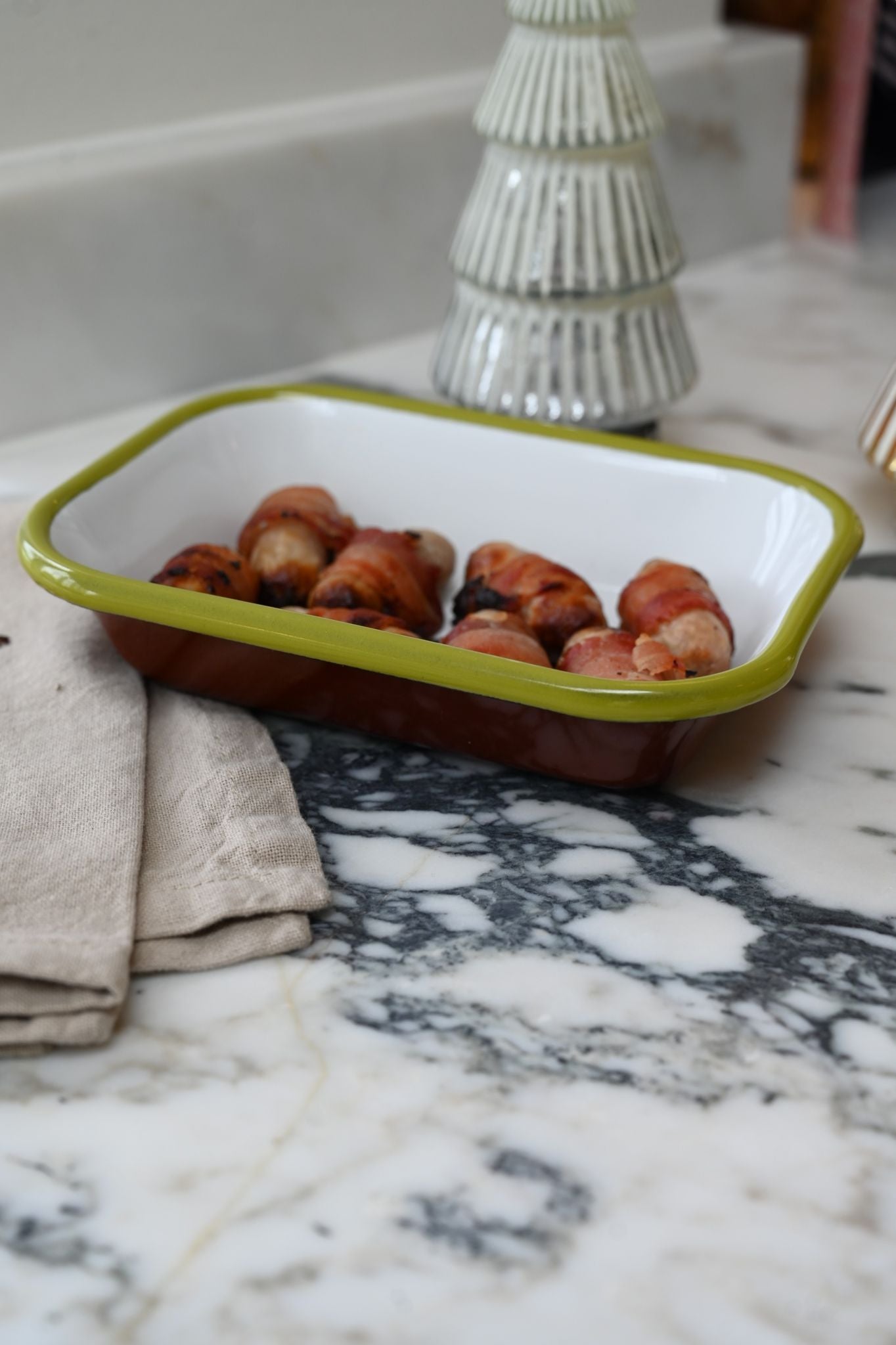 Brown Extra Small Rectangular Enamel Oven Tray