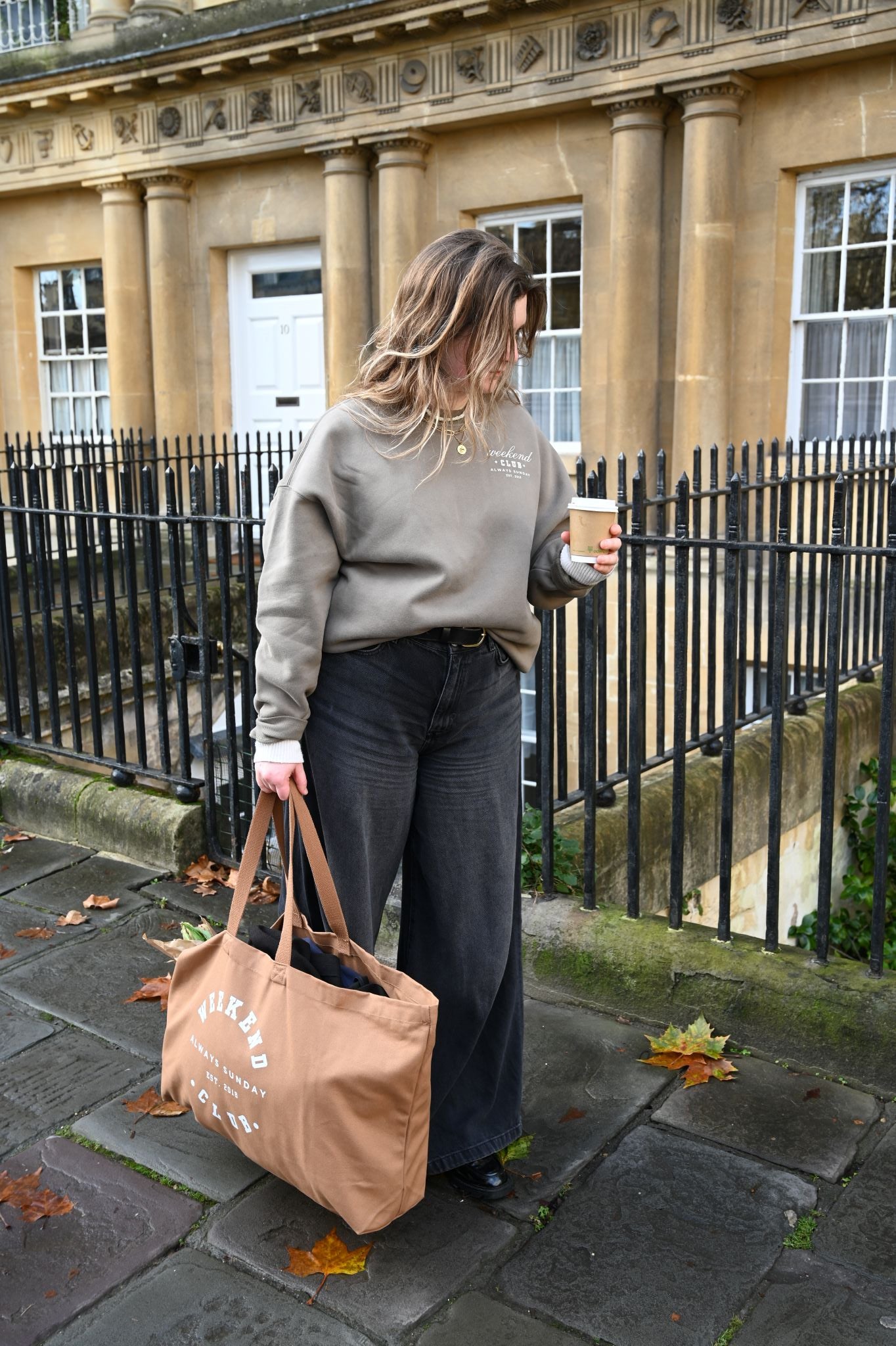 The Weekend Bag in Caramel