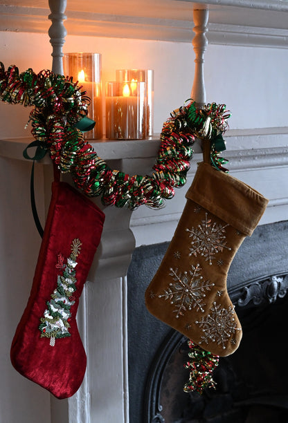 Chaussette de sapin de Noël en velours rouge 