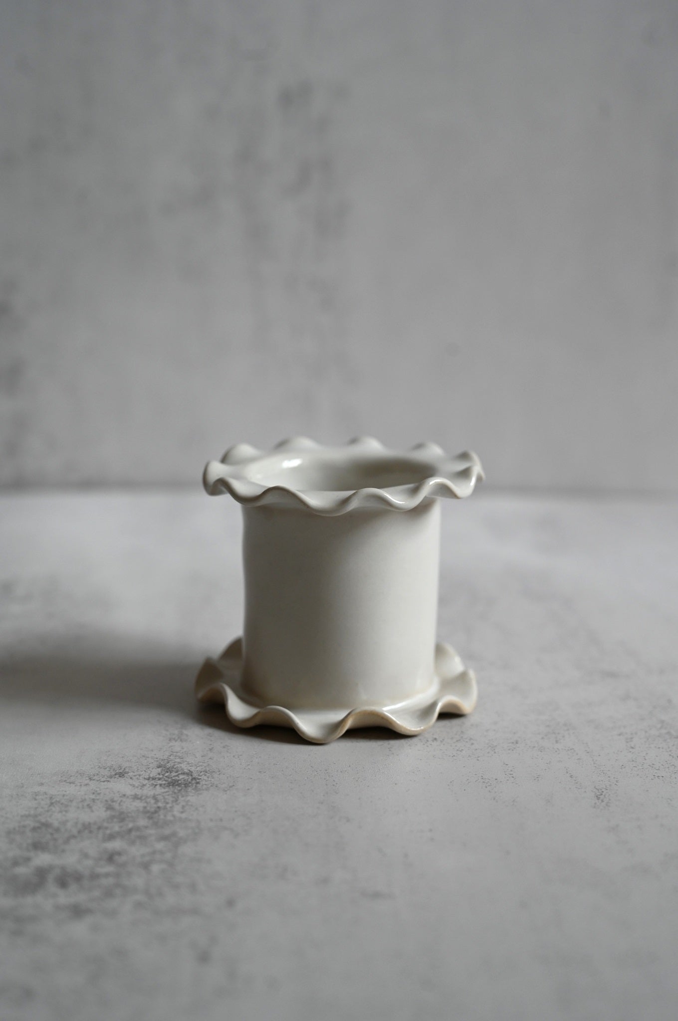  Frilly Candle Holders