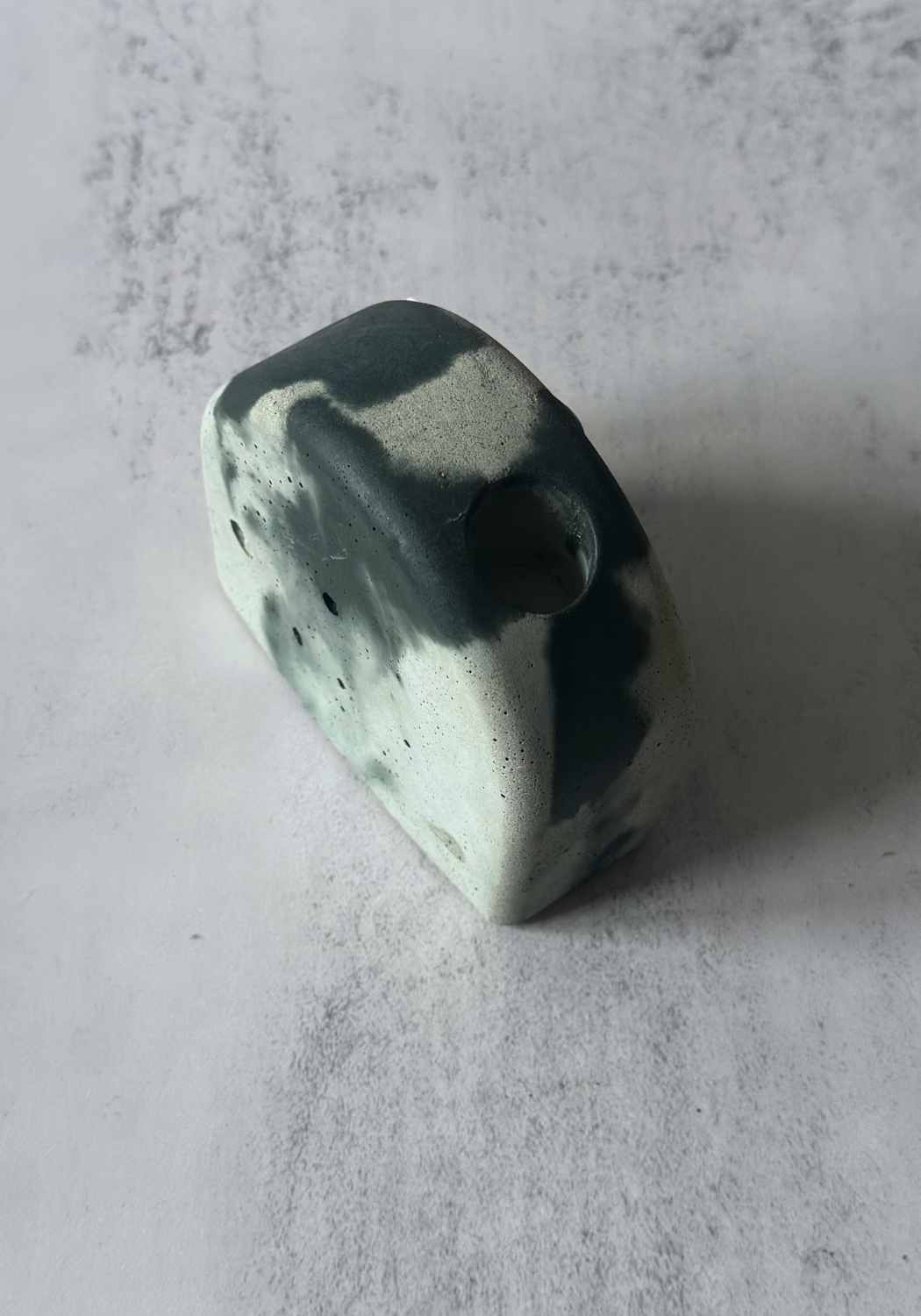 Green Arch Concrete Candle Holder