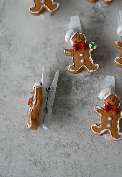 Set mit acht Lebkuchen-Koch-Clips 