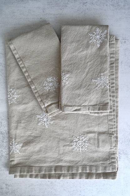 Festliche Schneeflocken-Baumwollserviette 