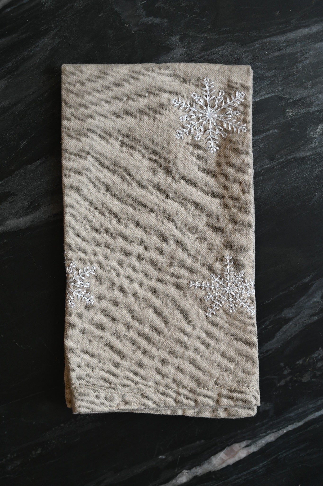 Festliche Schneeflocken-Baumwollserviette 